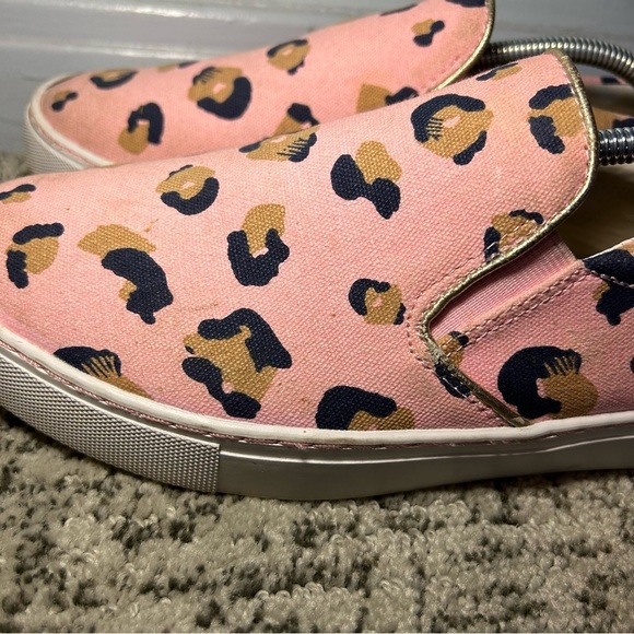 Lilly Pulitzer Julie Pink Blossom Cheetah Print Slip-On Sneakers Size 9 - Picture 3 of 13